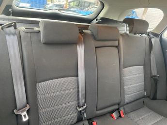 TOYOTA AVENSIS 2.0 D-4D Select Tourer 5dr Diesel Manual Euro 5 (126 ps)