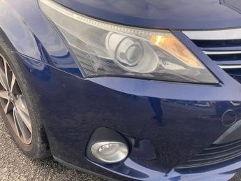 TOYOTA AVENSIS 2.0 D-4D Select Tourer 5dr Diesel Manual Euro 5 (126 ps)