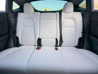 TESLA MODEL Y (Dual Motor) Long Range SUV 5dr Electric Auto 4WDE (384 bhp)