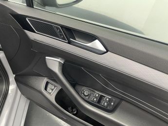 VOLKSWAGEN PASSAT 1.4 TSI 13kWh GTE Estate 5dr Petrol Plug-in Hybrid DSG Euro 6 (s