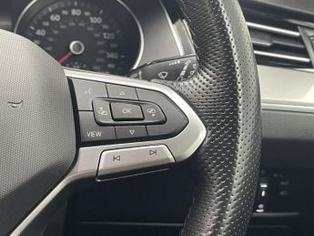 VOLKSWAGEN PASSAT 1.4 TSI 13kWh GTE Estate 5dr Petrol Plug-in Hybrid DSG Euro 6 (s