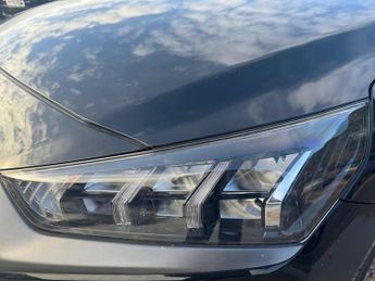 HYUNDAI IONIQ 38.3kWh Premium Hatchback 5dr Electric Auto (136 ps)