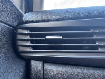 HYUNDAI I20 1.0 T-GDi MHEV Premium Hatchback 5dr Petrol Hybrid DCT Euro 6 (s