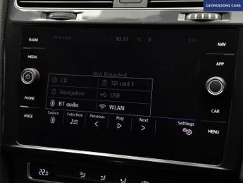 VOLKSWAGEN E-GOLF 35.8kWh e-Golf Hatchback 5dr Electric Auto (136 ps)