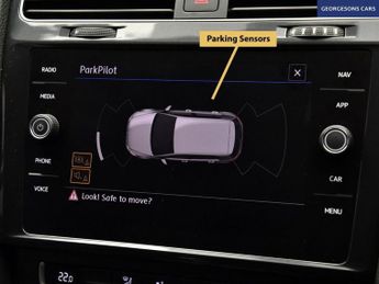 VOLKSWAGEN E-GOLF 35.8kWh e-Golf Hatchback 5dr Electric Auto (136 ps)