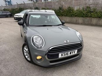 MINI HATCH 1.5 Cooper Hatchback 5dr Petrol Auto Euro 6-Factory Extras Worth