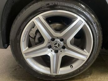 MERCEDES-BENZ GLA 2.1 GLA200d AMG Line (Executive) SUV 5dr Diesel 7G-DCT 4MATIC Eu