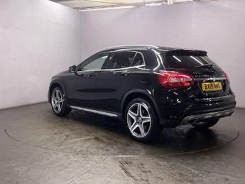 MERCEDES-BENZ GLA 2.1 GLA200d AMG Line (Executive) SUV 5dr Diesel 7G-DCT 4MATIC Eu