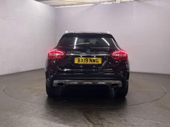 MERCEDES-BENZ GLA 2.1 GLA200d AMG Line (Executive) SUV 5dr Diesel 7G-DCT 4MATIC Eu