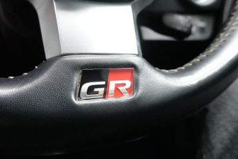 TOYOTA YARIS 1.5 VVT-h GR SPORT Hatchback 5dr Petrol Hybrid E-CVT Euro 6 (s/s