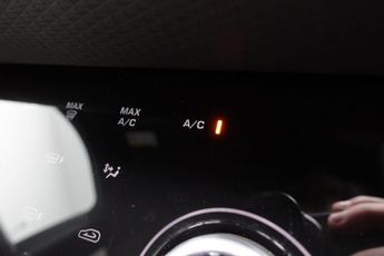 LAND ROVER RANGE ROVER EVOQUE 2.0 D150 R-Dynamic S SUV 5dr Diesel Auto 4WD Euro 6 (s/s) (150 p