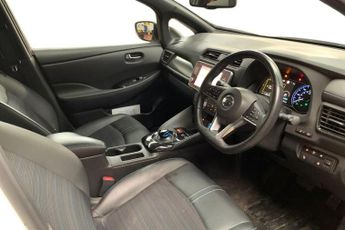 NISSAN LEAF 40kWh N-Connecta Hatchback 5dr Electric Auto (150 ps) Rear View 