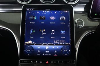 MERCEDES-BENZ C CLASS 2.0 C300e 25.4kWh AMG Line (Premium) G-Tronic+ Euro 6 (s/s) 4dr