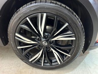 NISSAN JUKE 1.0 DIG-T Tekna+ SUV 5dr Petrol DCT Auto Euro 6 (s/s) (114 ps)