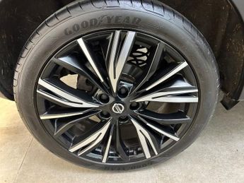 NISSAN JUKE 1.0 DIG-T Tekna+ SUV 5dr Petrol DCT Auto Euro 6 (s/s) (114 ps)