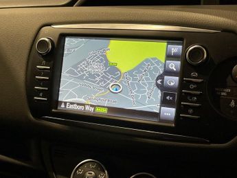 TOYOTA YARIS 1.5 VVT-i Icon Tech Hatchback 5dr Petrol CVT Euro 6 (111 ps)