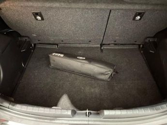 TOYOTA YARIS 1.5 VVT-i Icon Tech Hatchback 5dr Petrol CVT Euro 6 (111 ps)