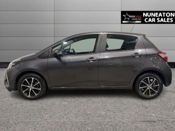 TOYOTA YARIS 1.5 VVT-i Icon Tech Hatchback 5dr Petrol CVT Euro 6 (111 ps)