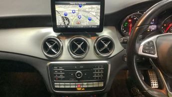 MERCEDES-BENZ GLA 2.0 GLA250 AMG Line (Premium Plus) SUV 5dr Petrol 7G-DCT 4MATIC 