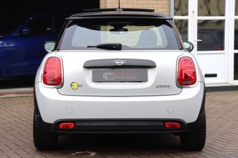 MINI Electric Hatch COOPER SE 32.6kWh LEVEL 3 