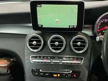 MERCEDES-BENZ GLC 2.1 GLC250d AMG Line (Premium Plus) SUV 5dr Diesel G-Tronic 4MAT