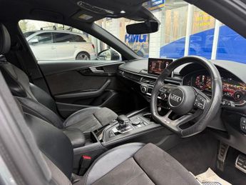 AUDI A4 AVANT 2.0 TFSI 40 Black Edition Estate 5dr Petrol S Tronic Euro 6 (s/s