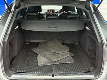 AUDI A4 AVANT 2.0 TFSI 40 Black Edition Estate 5dr Petrol S Tronic Euro 6 (s/s