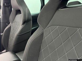 SKODA KAROQ 1.5 TSI ACT SportLine SUV 5dr Petrol DSG Euro 6 (s/s) (150 ps)