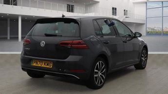 VOLKSWAGEN E-GOLF 35.8kWh e-Golf Hatchback 5dr Electric Auto (136 ps)