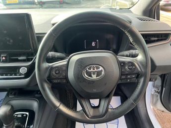 TOYOTA COROLLA 1.8 VVT-h Car Derived Van 5dr Petrol Hybrid CVT Euro 6 (s/s) (14