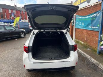 TOYOTA COROLLA 1.8 VVT-h Car Derived Van 5dr Petrol Hybrid CVT Euro 6 (s/s) (14