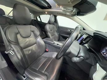 VOLVO S60 2.0 B5 MHEV Inscription Saloon 4dr Petrol Hybrid Auto Euro 6 (s/