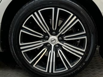 VOLVO S60 2.0 B5 MHEV Inscription Saloon 4dr Petrol Hybrid Auto Euro 6 (s/