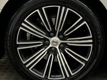 VOLVO S60 2.0 B5 MHEV Inscription Saloon 4dr Petrol Hybrid Auto Euro 6 (s/