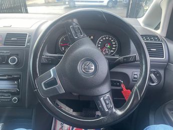 VOLKSWAGEN TOURAN 1.6 TDI BlueMotion Tech SE MPV 5dr Diesel DSG Euro 5 (s/s) (105 