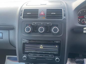 VOLKSWAGEN TOURAN 1.6 TDI BlueMotion Tech SE MPV 5dr Diesel DSG Euro 5 (s/s) (105 