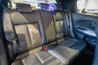 NISSAN JUKE 1.6 Tekna SUV 5dr Petrol XTRON Euro 5 (117 ps)