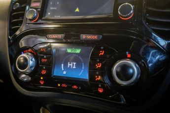 NISSAN JUKE 1.6 Tekna SUV 5dr Petrol XTRON Euro 5 (117 ps)