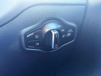 AUDI Q5 2.0 TDI S line Plus SUV 5dr Diesel S Tronic quattro Euro 5 (s/s)