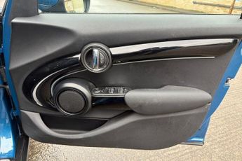 MINI HATCH 1.5 Cooper Classic Hatchback 5dr Petrol Steptronic Euro 6 (s/s) 