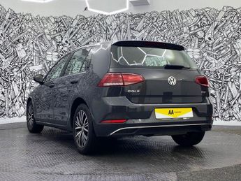 VOLKSWAGEN GOLF 1.6 TDI SE Nav Hatchback 5dr Diesel DSG Euro 6 (s/s) (115 ps)