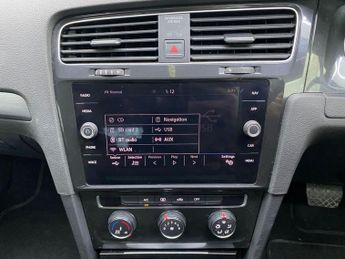 VOLKSWAGEN GOLF 1.6 TDI SE Nav Hatchback 5dr Diesel DSG Euro 6 (s/s) (115 ps)