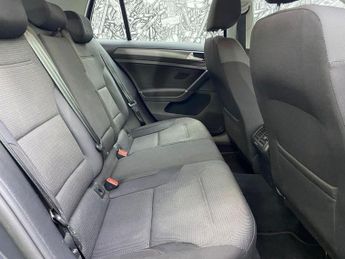 VOLKSWAGEN GOLF 1.6 TDI SE Nav Hatchback 5dr Diesel DSG Euro 6 (s/s) (115 ps)