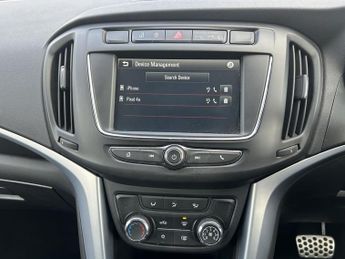 VAUXHALL ZAFIRA TOURER 1.4i Turbo SRi MPV 5dr Petrol Auto Euro 6 (140 ps)