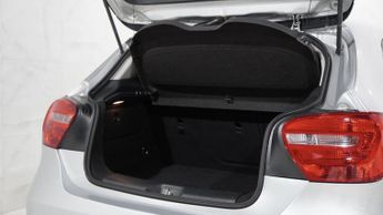 MERCEDES-BENZ A-CLASS 1.5 A180 CDI SE Hatchback 5dr Diesel 7G-DCT Euro 5 (s/s) (109 ps