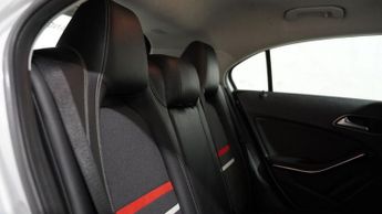 MERCEDES-BENZ A-CLASS 1.5 A180 CDI SE Hatchback 5dr Diesel 7G-DCT Euro 5 (s/s) (109 ps