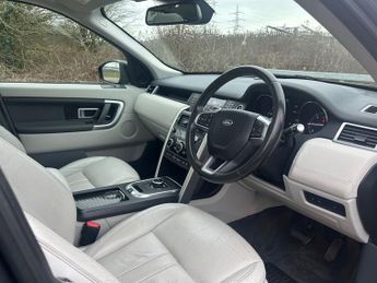 LAND ROVER DISCOVERY SPORT 2.0 SD4 HSE SUV 5dr Diesel Auto 4WD Euro 6 (s/s) (240 ps)