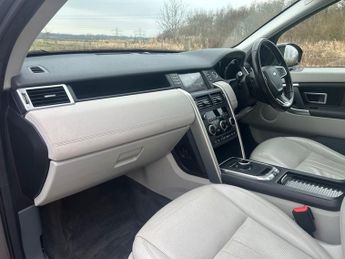 LAND ROVER DISCOVERY SPORT 2.0 SD4 HSE SUV 5dr Diesel Auto 4WD Euro 6 (s/s) (240 ps)