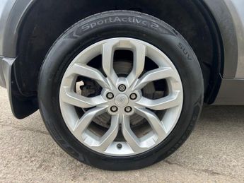 LAND ROVER DISCOVERY SPORT 2.0 SD4 HSE SUV 5dr Diesel Auto 4WD Euro 6 (s/s) (240 ps)