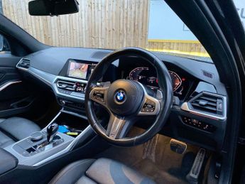 BMW 3 SERIES 2.0 320d MHT M Sport Touring 5dr Diesel Hybrid Auto Euro 6 (s/s)